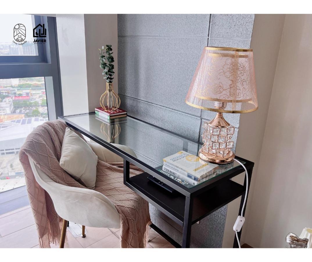 Eastwood Penthouse Studio With View, Netflix And Fast Wi-fi *