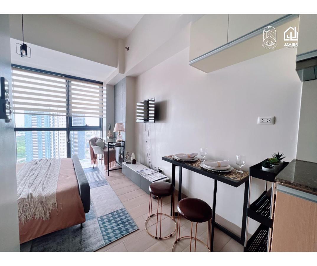 Eastwood Penthouse Studio With View, Netflix And Fast Wi-fi Manila